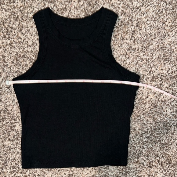 Black crop top. Size Small. - Picture 1 of 4